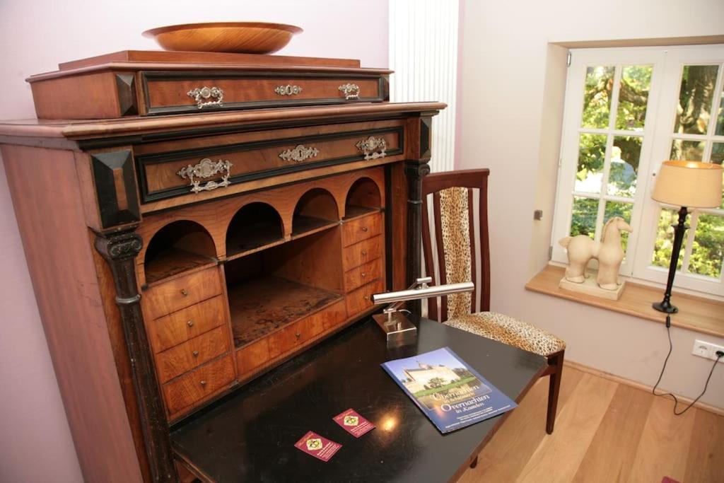 Haus Keppelborg: Zi Antonia Mit Kirchplatzblick Apartamento Heek Exterior foto